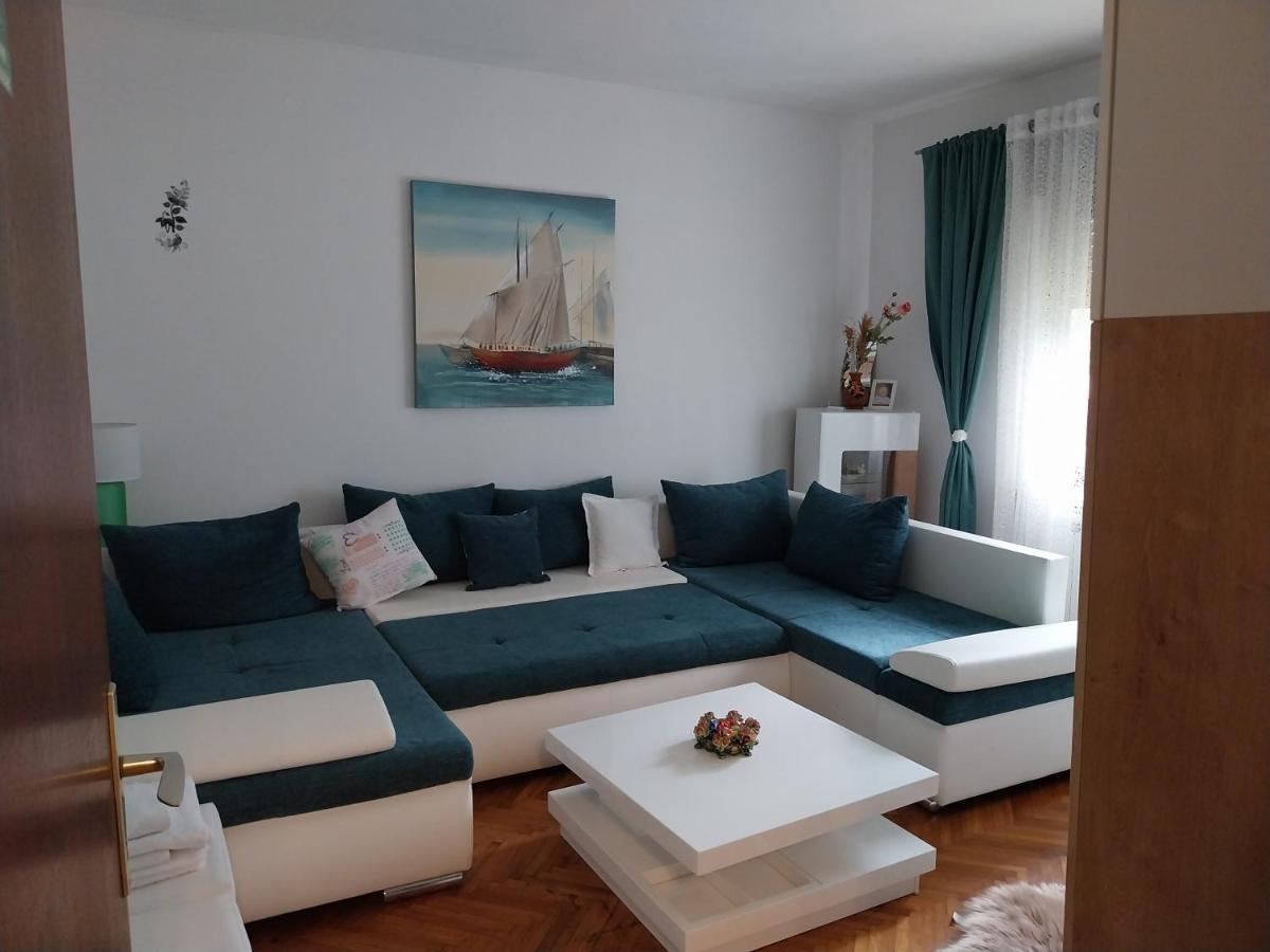 Marina Gloria Apartment Zadvorsko Exterior foto